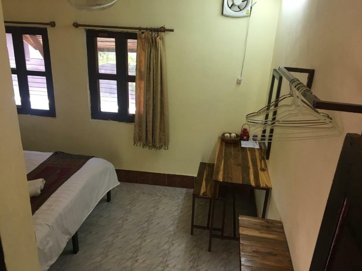 Mano Temple House Hotel Luang Prabang Buitenkant foto