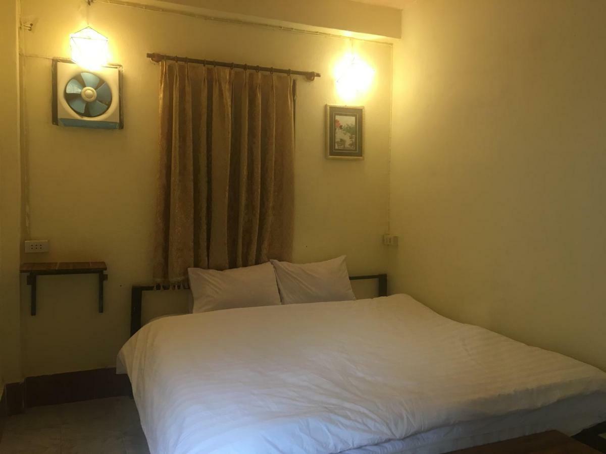 Mano Temple House Hotel Luang Prabang Buitenkant foto